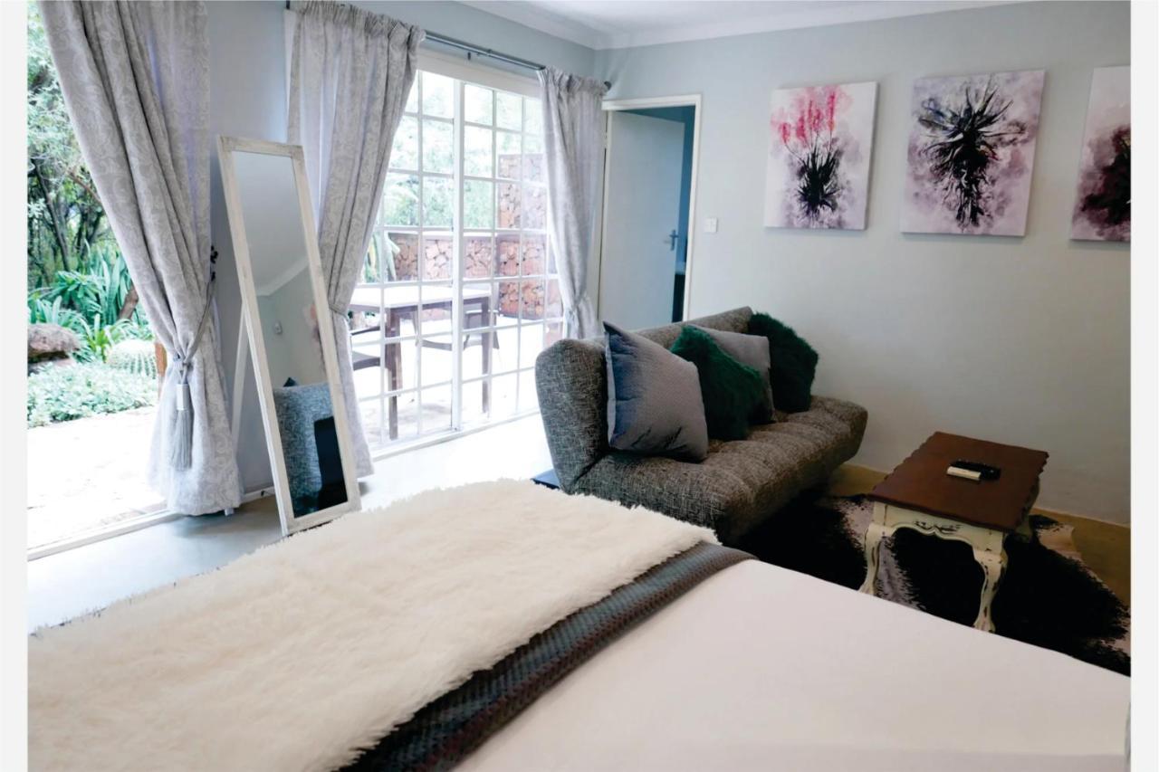 Waterside Cottages & Villas - Self Catering กาโบโรเน ภายนอก รูปภาพ